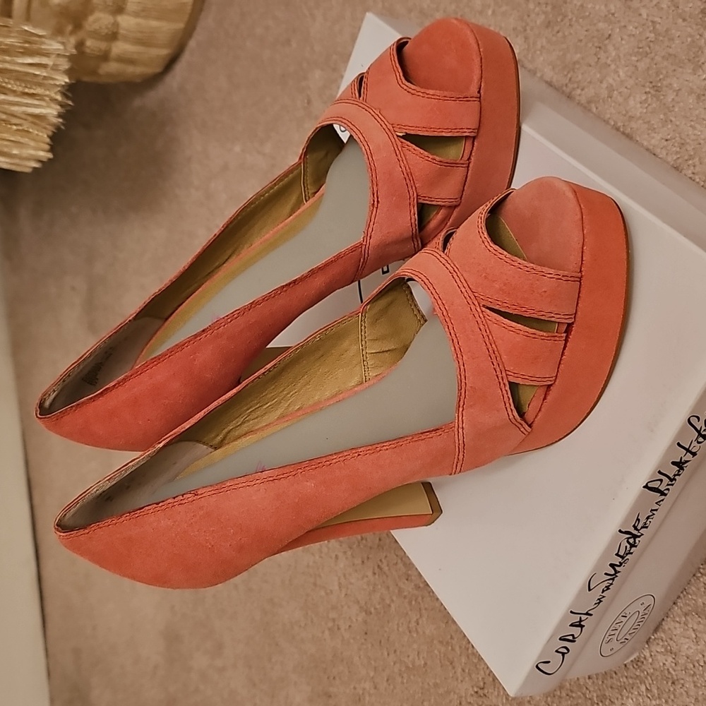 BRAND NEW CORAL SUEDE PLATFORMS